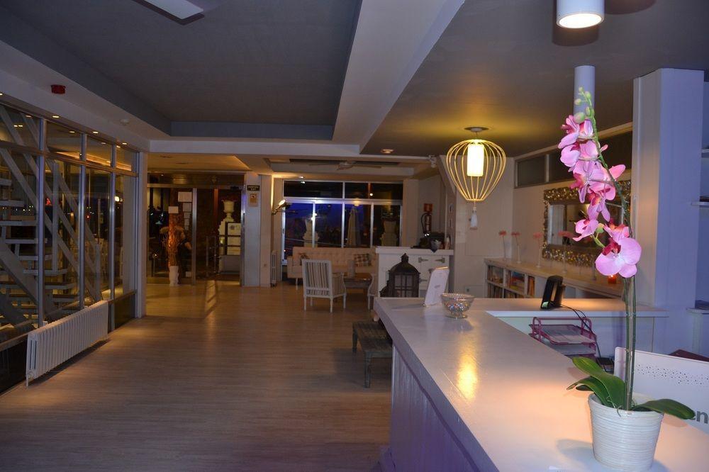 Solvi Hotel - Adults Only Vilanova i la Geltrú Exterior photo