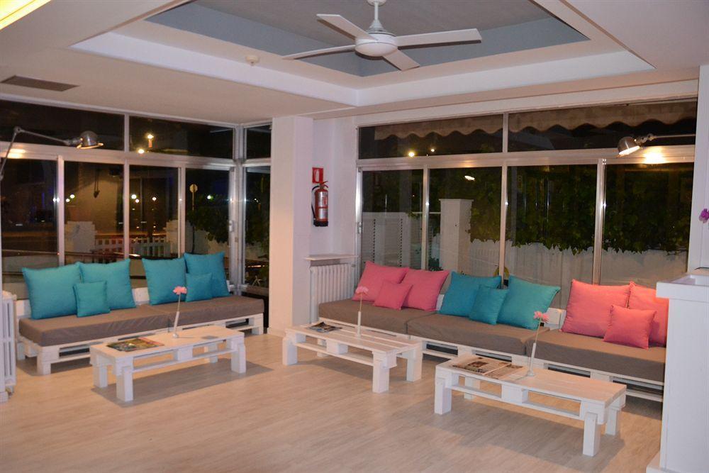 Solvi Hotel - Adults Only Vilanova i la Geltrú Exterior photo